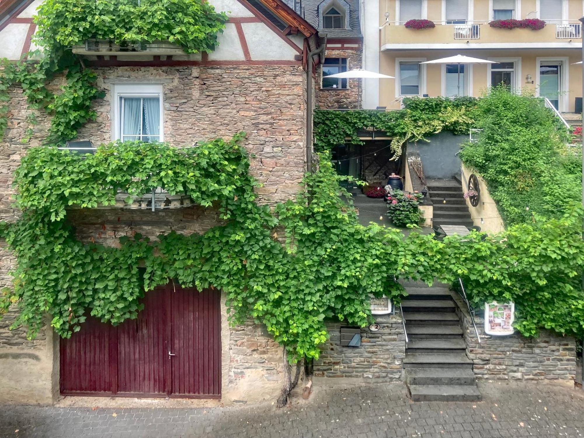 Hotel Gast Und Weinhof Beim Schneemann Valwig Exterior foto